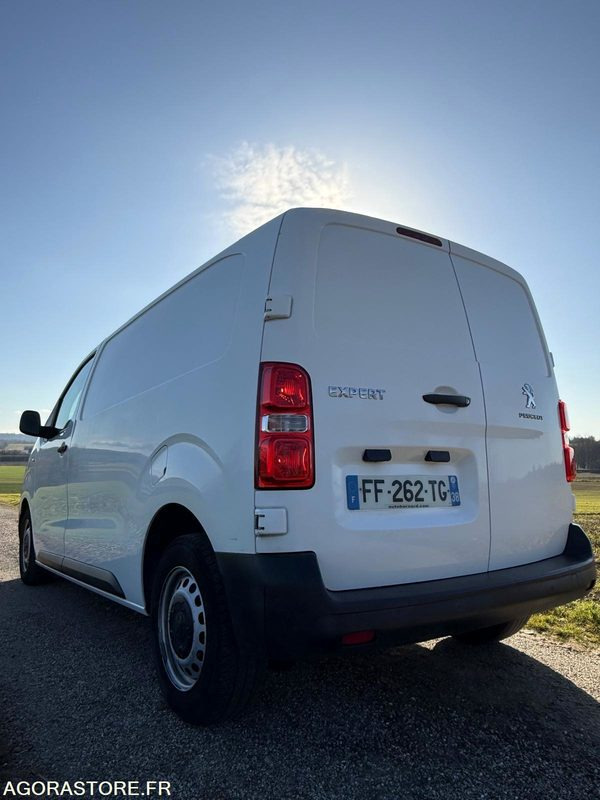 Peugeot Expert 2L HDI 122CH 1ER MAIN 179.000KM SUPER ÉTAT - Furgão compacto: foto 4 Peugeot Expert 2L HDI 122CH 1ER MAIN 179.000KM SUPER ÉTAT - Furgão compacto: foto 4
