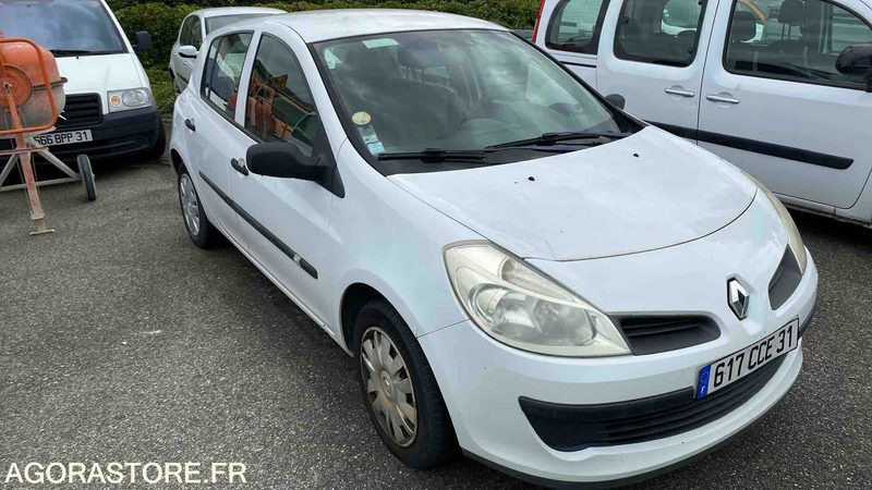 RENAULT CLIO - 2007 - 209285KM - Automóvel: foto 2 RENAULT CLIO - 2007 - 209285KM - Automóvel: foto 2