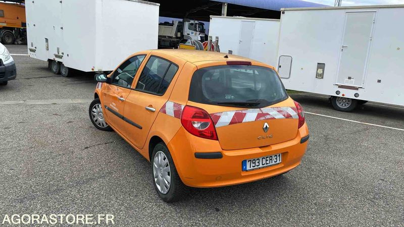 RENAULT CLIO - 2008 - 152276 KM - Automóvel: foto 5 RENAULT CLIO - 2008 - 152276 KM - Automóvel: foto 5
