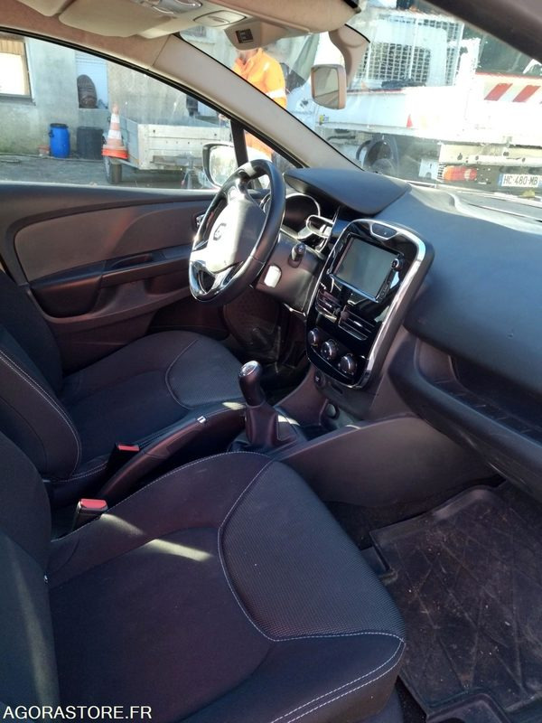 RENAULT CLIO DE 2013 AVEC 258818 KM - Automóvel: foto 5 RENAULT CLIO DE 2013 AVEC 258818 KM - Automóvel: foto 5