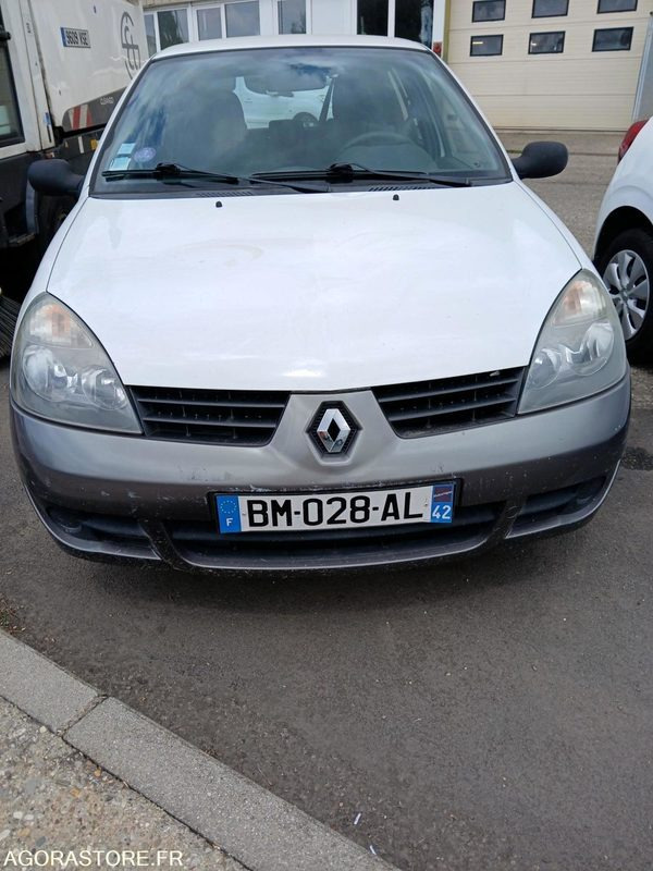 RENAULT CLIO GPL - 2007 - 95850 KMS - Automóvel: foto 1 RENAULT CLIO GPL - 2007 - 95850 KMS - Automóvel: foto 1