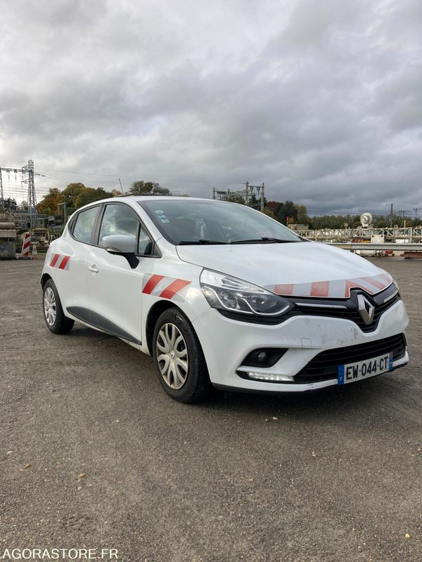 RENAULT CLIO IV diesel - Année 2018 - 312 000km - Automóvel: foto 3 RENAULT CLIO IV diesel - Année 2018 - 312 000km - Automóvel: foto 3