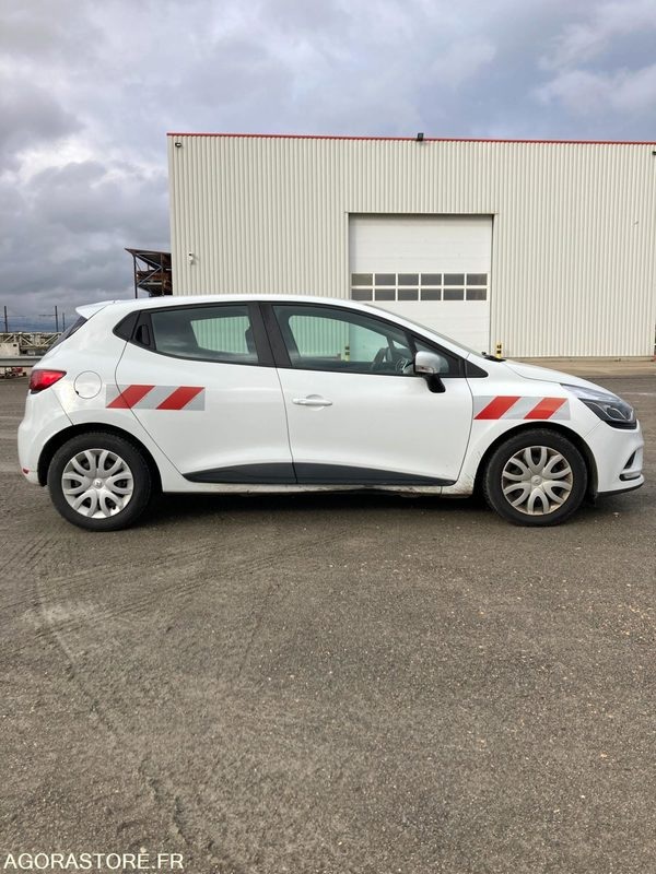 RENAULT CLIO IV diesel - Année 2018 - 312 000km - Automóvel: foto 5 RENAULT CLIO IV diesel - Année 2018 - 312 000km - Automóvel: foto 5