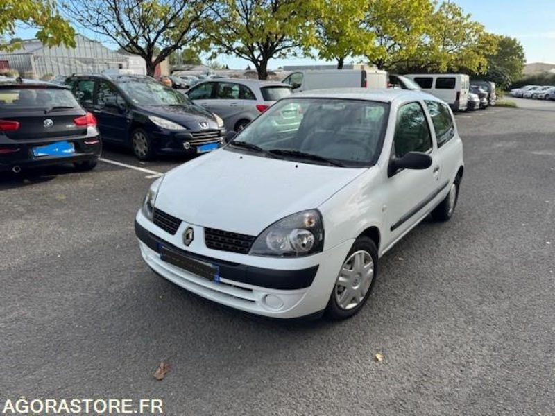 RENAULT CLIO SOCIETE - Automóvel: foto 1 RENAULT CLIO SOCIETE - Automóvel: foto 1