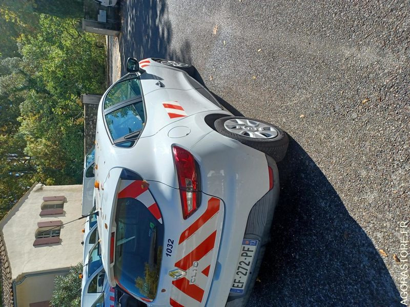 RENAULT CLIO SOCIETE / REF SCP : 1032 - Automóvel: foto 2 RENAULT CLIO SOCIETE / REF SCP : 1032 - Automóvel: foto 2