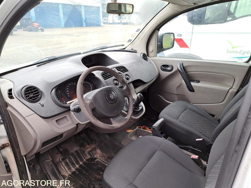 Leasing de RENAULT KANGOO-119 593 KMS-2008-842 DEW 38 RENAULT KANGOO-119 593 KMS-2008-842 DEW 38: foto 6 Leasing de RENAULT KANGOO-119 593 KMS-2008-842 DEW 38 RENAULT KANGOO-119 593 KMS-2008-842 DEW 38: foto 6