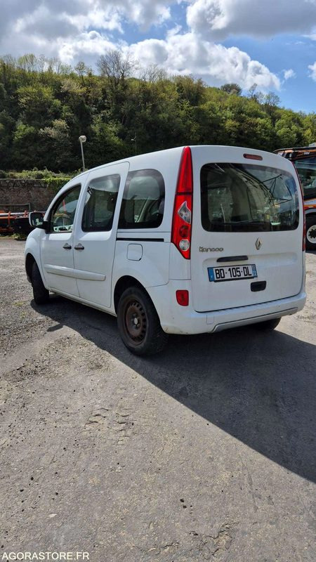 RENAULT KANGOO - 2010 - 305821KM - Furgão compacto: foto 3 RENAULT KANGOO - 2010 - 305821KM - Furgão compacto: foto 3