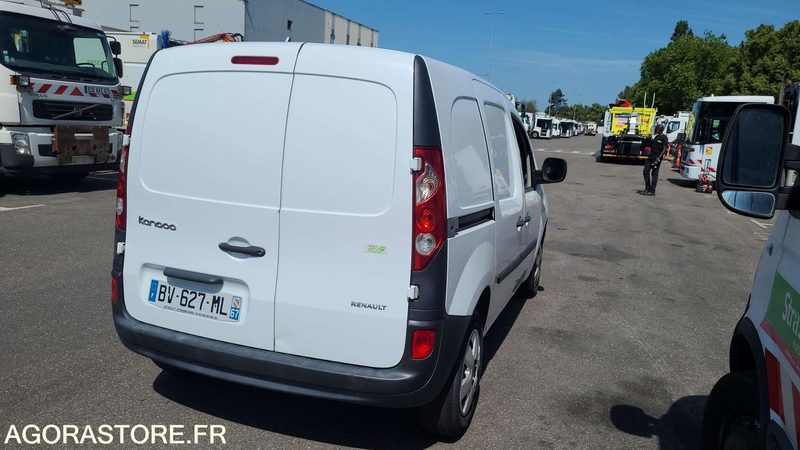 RENAULT KANGOO - 2011 - 81107KM - BV-627-ML - Furgão compacto: foto 4 RENAULT KANGOO - 2011 - 81107KM - BV-627-ML - Furgão compacto: foto 4