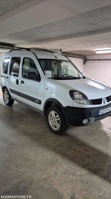 RENAULT KANGOO 4×4 - 2007 - 203659KM - Automóvel: foto 3 RENAULT KANGOO 4×4 - 2007 - 203659KM - Automóvel: foto 3