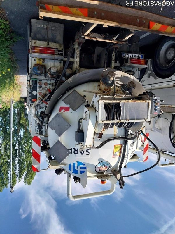 RENAULT Kerax 370 Dci HUWER ADR 2005 (258080Km) ROULANT EXPORT UNIQUEMENT - Caminhão limpa fossa: foto 5 RENAULT Kerax 370 Dci HUWER ADR 2005 (258080Km) ROULANT EXPORT UNIQUEMENT - Caminhão limpa fossa: foto 5