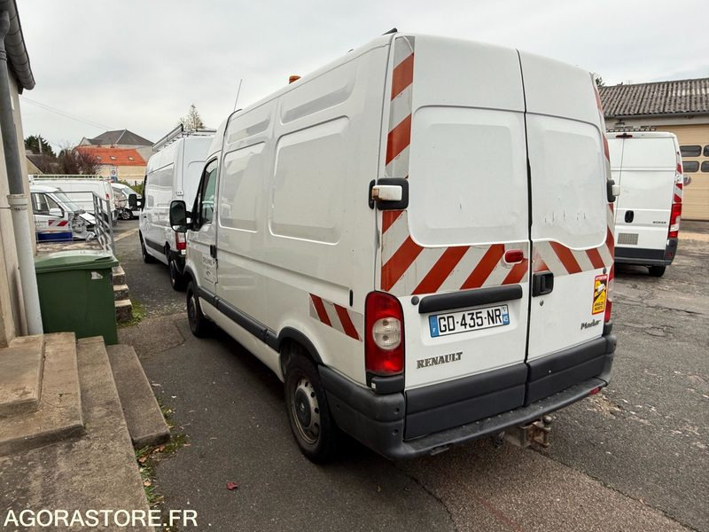 RENAULT MASTER - 2005 - 190100KM - Furgão: foto 4 RENAULT MASTER - 2005 - 190100KM - Furgão: foto 4