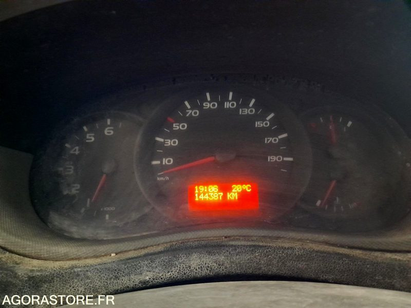 RENAULT MASTER BENNE 3.5 T DF-684-KT - Carrinha basculante: foto 5 RENAULT MASTER BENNE 3.5 T DF-684-KT - Carrinha basculante: foto 5
