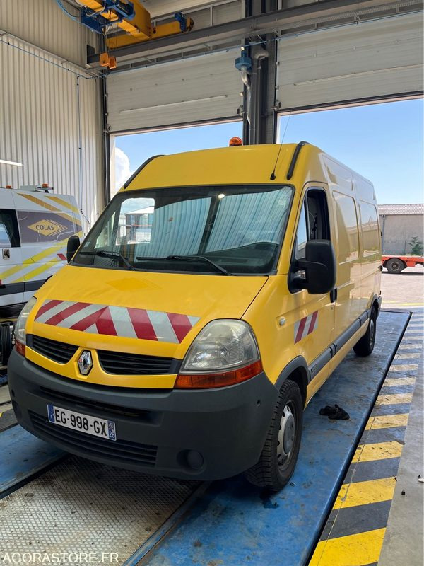 RENAULT MASTER L2H2 100.35 C - 2008 / 348198 KM (P1507015) - Furgão: foto 1 RENAULT MASTER L2H2 100.35 C - 2008 / 348198 KM (P1507015) - Furgão: foto 1