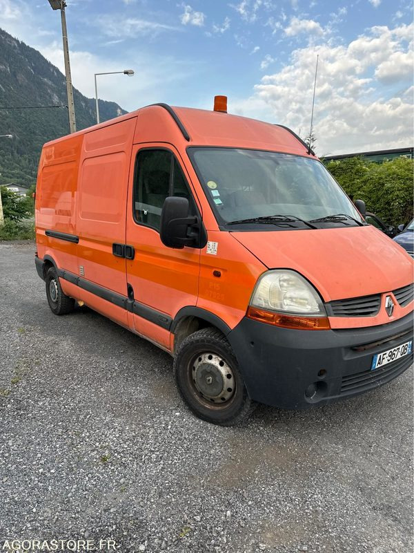 RENAULT - MASTER L2H2 3T5 2.5DCI - 2009 - 182749 KM - P1507925 - Furgão: foto 1 RENAULT - MASTER L2H2 3T5 2.5DCI - 2009 - 182749 KM - P1507925 - Furgão: foto 1