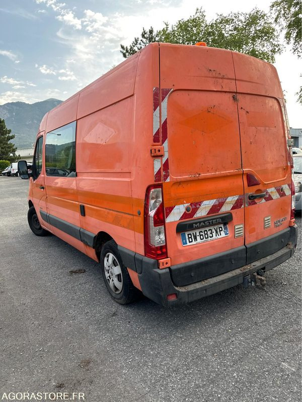 RENAULT- MASTER L2H2 3T5 DCI 125 - 2011 - 152781 KM - P1509015 - Furgão: foto 4 RENAULT- MASTER L2H2 3T5 DCI 125 - 2011 - 152781 KM - P1509015 - Furgão: foto 4
