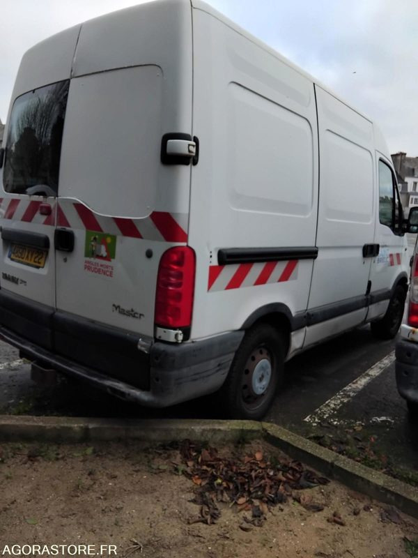 RENAULT MASTER diesel L2H2 II PHASE I -2.5 DCi - Furgão: foto 4 RENAULT MASTER diesel L2H2 II PHASE I -2.5 DCi - Furgão: foto 4