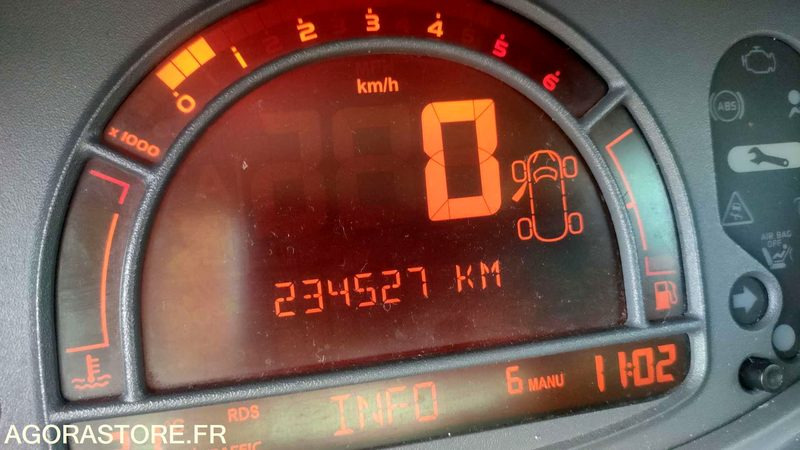 Automóvel RENAULT MODUS - 2006 - 234527kms: foto 6