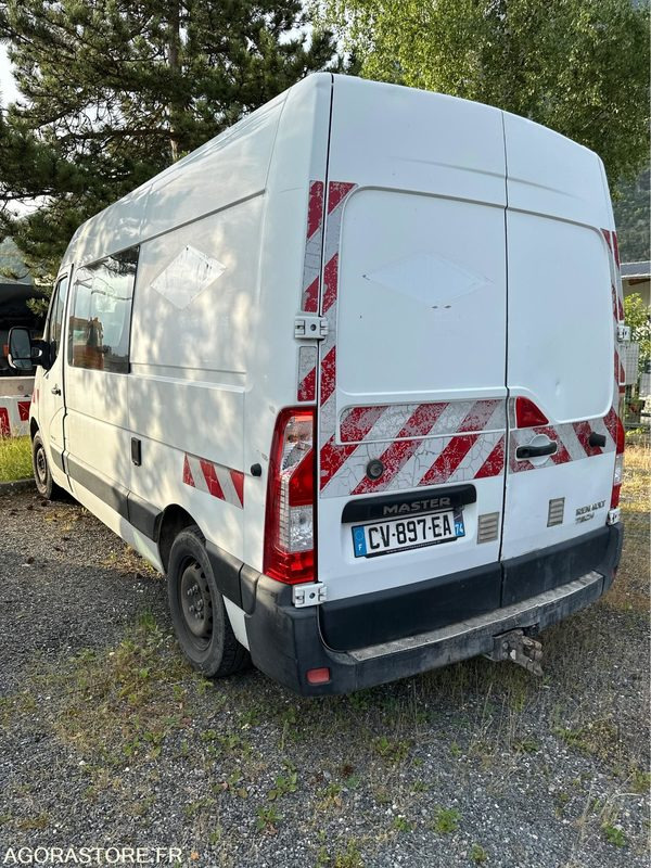 RENAULT - Master VU 4p Gd Conf F3500 L2H - 2013 - 153532 KM - P1510070 - Furgão: foto 2 RENAULT - Master VU 4p Gd Conf F3500 L2H - 2013 - 153532 KM - P1510070 - Furgão: foto 2