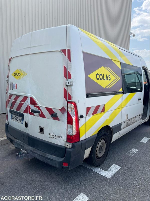 RENAULT - Master VU 4p Gd Conf F3500 L2H - 2013 - 241900 KM - P1510298 - Furgão: foto 3 RENAULT - Master VU 4p Gd Conf F3500 L2H - 2013 - 241900 KM - P1510298 - Furgão: foto 3