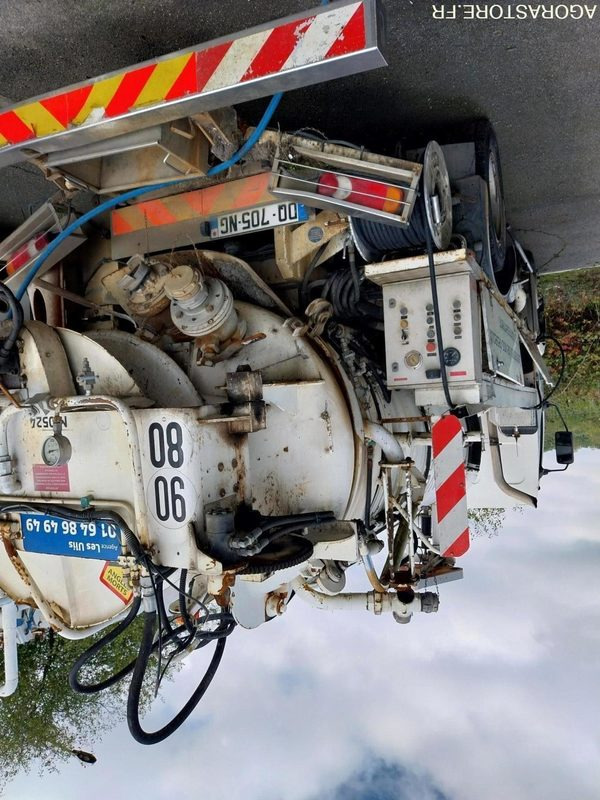 RENAULT Midlum 13T 220CV HUWER 2005 (280 000Km) ROULANT EXPORT UNIQUEMENT - Caminhão limpa fossa: foto 5 RENAULT Midlum 13T 220CV HUWER 2005 (280 000Km) ROULANT EXPORT UNIQUEMENT - Caminhão limpa fossa: foto 5