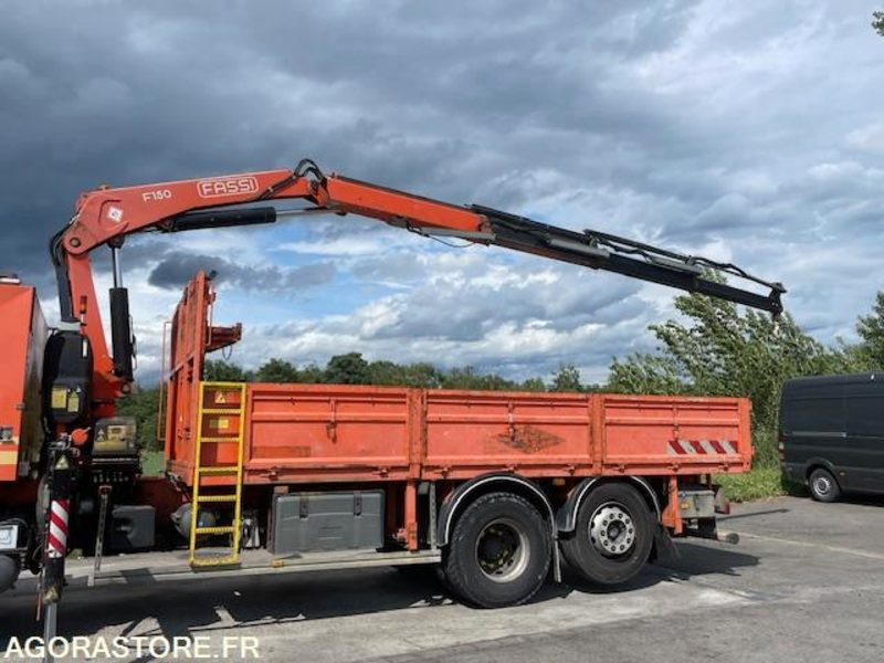 Camião de caixa aberta/ Plataforma, Camião grua RENAULT PREMIUM LANDER 430.26 - PLATEAU GRUE - GRUE FASSI F150 + RADIO - 2011: foto 6
