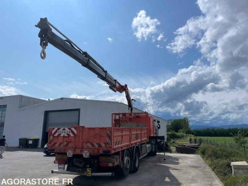 Camião de caixa aberta/ Plataforma, Camião grua RENAULT PREMIUM LANDER 430.26 - PLATEAU GRUE - GRUE FASSI F150 + RADIO - 2011: foto 9