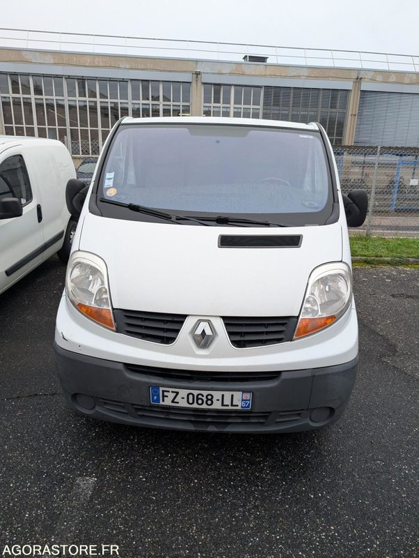 RENAULT TRAFIC 90CV 2.0 DCI - 209 014 KM - Furgão: foto 2 RENAULT TRAFIC 90CV 2.0 DCI - 209 014 KM - Furgão: foto 2