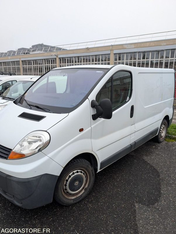 RENAULT TRAFIC 90CV 2.0 DCI - 209 014 KM - Furgão: foto 3 RENAULT TRAFIC 90CV 2.0 DCI - 209 014 KM - Furgão: foto 3