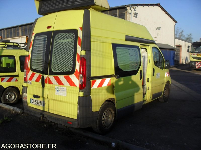 RENAULT TRAFIC - Furgão: foto 3 RENAULT TRAFIC - Furgão: foto 3