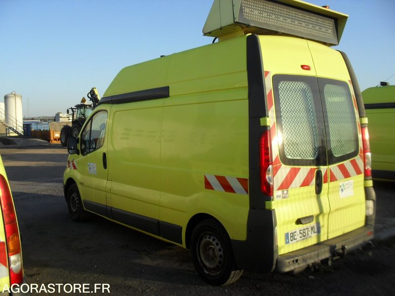 RENAULT TRAFIC - Furgão: foto 4 RENAULT TRAFIC - Furgão: foto 4