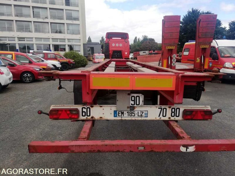REMORQUE FRUEHAUF porte conteneurs - Reboque: foto 1 REMORQUE FRUEHAUF porte conteneurs - Reboque: foto 1