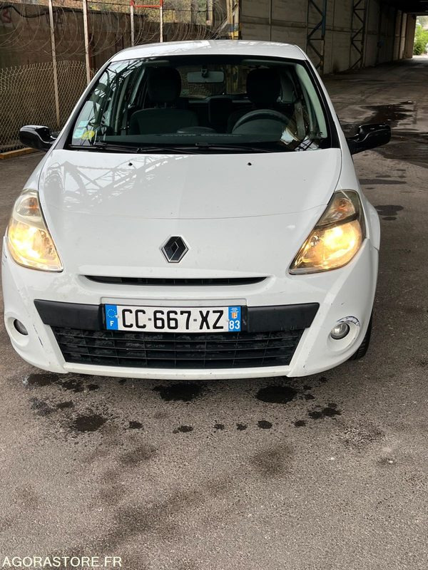 Renault Clio - 2012 - 172000kms - Automóvel: foto 1 Renault Clio - 2012 - 172000kms - Automóvel: foto 1