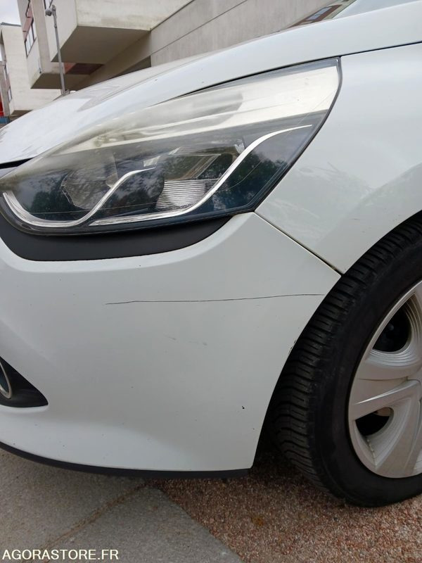 Renault Clio IV 5 Portes 1.5 dCi FAP Energy eco2 S&S 90 cv - Automóvel: foto 3 Renault Clio IV 5 Portes 1.5 dCi FAP Energy eco2 S&S 90 cv - Automóvel: foto 3