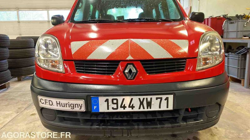 Renault - Kangoo - 2004 - 175592KMS - 1944XW71 - Furgão compacto: foto 2 Renault - Kangoo - 2004 - 175592KMS - 1944XW71 - Furgão compacto: foto 2