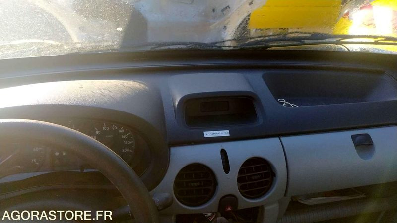 Renault Kangoo - 2004 - Furgão compacto: foto 2 Renault Kangoo - 2004 - Furgão compacto: foto 2