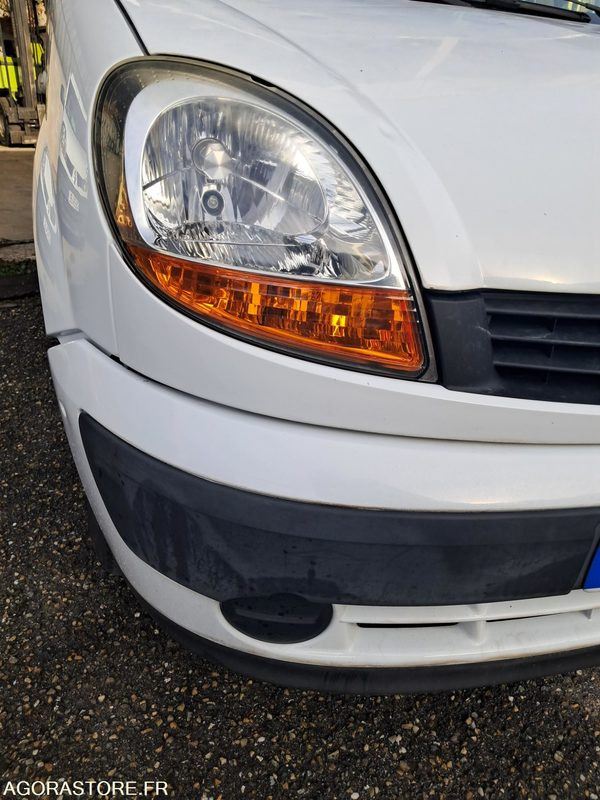 Renault Kangoo - 2006 - 75766kms - 1944 ZZ 42 - Furgão compacto: foto 4 Renault Kangoo - 2006 - 75766kms - 1944 ZZ 42 - Furgão compacto: foto 4