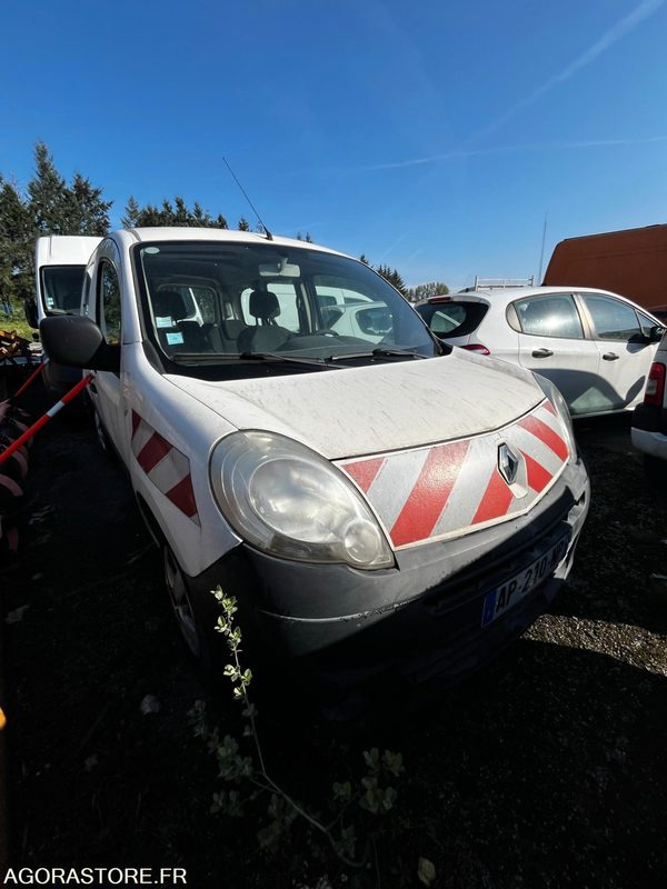 Renault Kangoo - 2010 -158077KMS - Furgão compacto: foto 2 Renault Kangoo - 2010 -158077KMS - Furgão compacto: foto 2