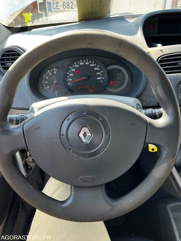 Renault Kangoo - 2010 -158077KMS - Furgão compacto: foto 5 Renault Kangoo - 2010 -158077KMS - Furgão compacto: foto 5