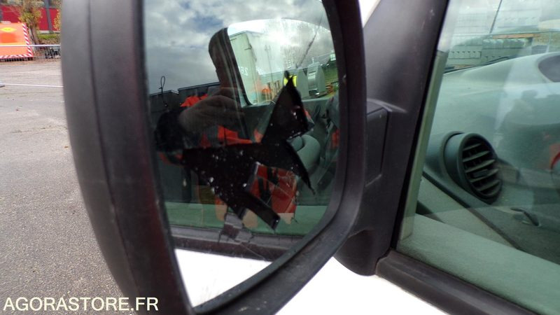 Renault Kangoo - 2010 - 191707kms - AY-753-DM - Furgão compacto: foto 4 Renault Kangoo - 2010 - 191707kms - AY-753-DM - Furgão compacto: foto 4