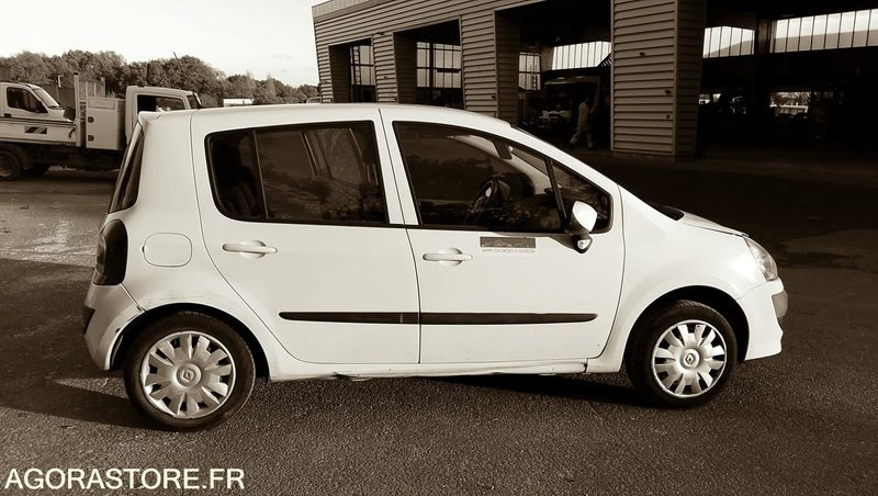 Renault MODUS - Automóvel: foto 1 Renault MODUS - Automóvel: foto 1