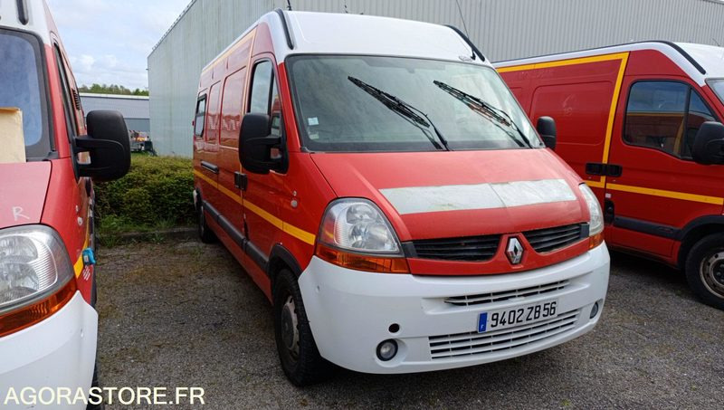 Renault Master - 2008 - 172218KMS 9402ZB56 - Furgão: foto 2 Renault Master - 2008 - 172218KMS 9402ZB56 - Furgão: foto 2