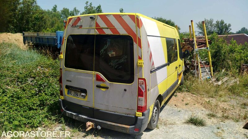 Renault Master - 2011 - 417947km - Furgão compacto: foto 3 Renault Master - 2011 - 417947km - Furgão compacto: foto 3