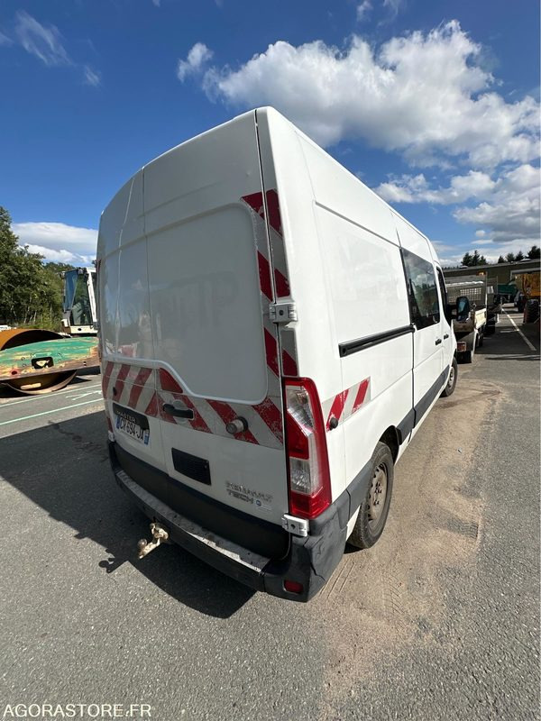 Renault Master - 2013 - 197524kms (P1509880) - Furgão: foto 3 Renault Master - 2013 - 197524kms (P1509880) - Furgão: foto 3