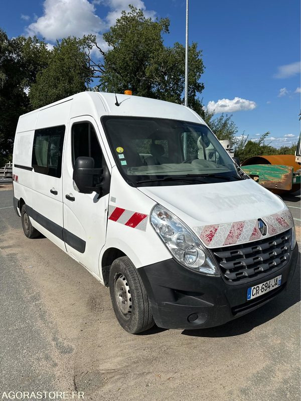 Renault Master - 2013 - 197524kms (P1509880) - Furgão: foto 4 Renault Master - 2013 - 197524kms (P1509880) - Furgão: foto 4