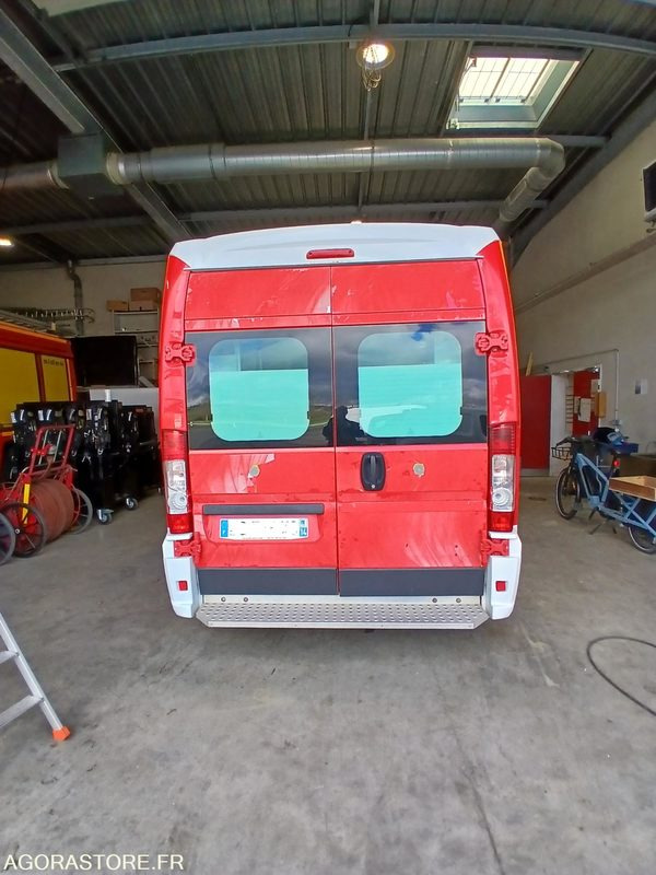 Renault Master III L2H2 Plancher cabine 2,3 dCi 125 cv (MECA 561) - Furgão: foto 5 Renault Master III L2H2 Plancher cabine 2,3 dCi 125 cv (MECA 561) - Furgão: foto 5