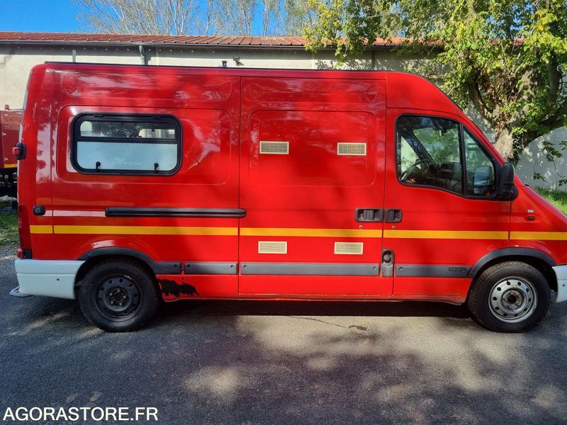 Renault Master L2H2 - CH 738 CG - Compresseur - 2001 - Furgão: foto 4 Renault Master L2H2 - CH 738 CG - Compresseur - 2001 - Furgão: foto 4