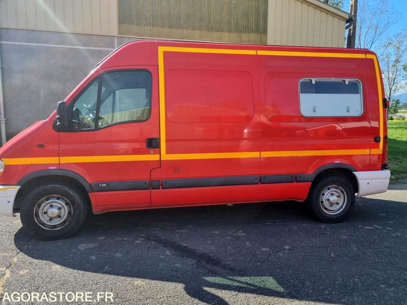 Renault Master L2H2 - CW 139 PC - 2000 - Furgão: foto 2 Renault Master L2H2 - CW 139 PC - 2000 - Furgão: foto 2