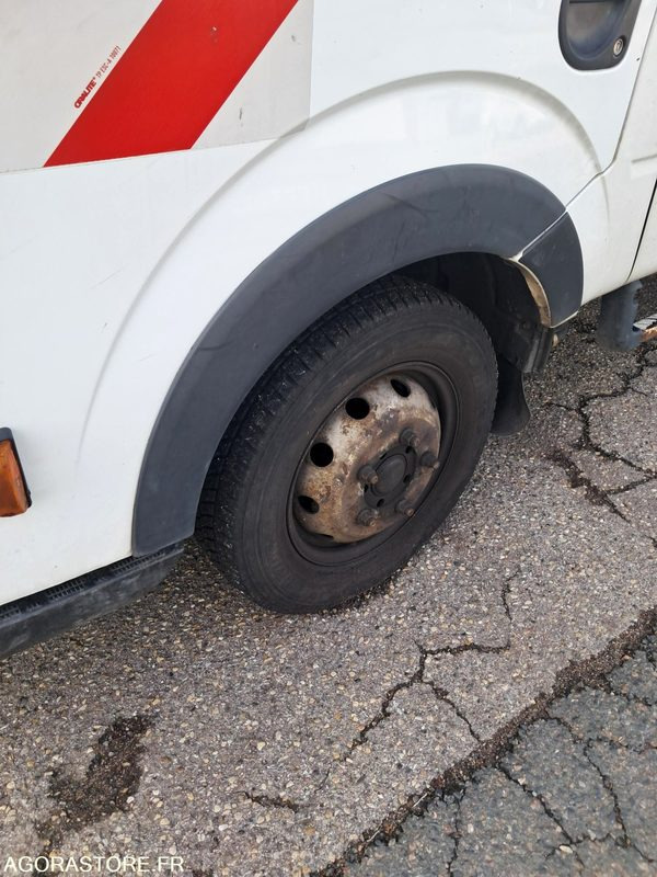 Renault Maxity BF-782-VG - Carrinha basculante: foto 3 Renault Maxity BF-782-VG - Carrinha basculante: foto 3