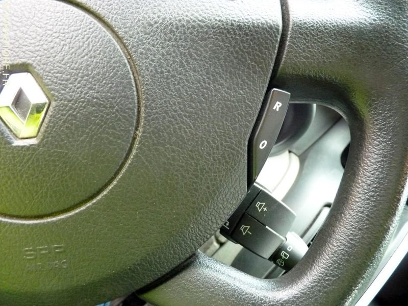 Furgão compacto Renault Trafic 9 Places: foto 14