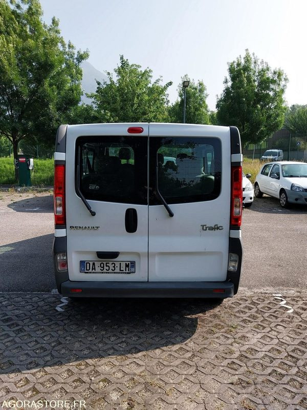 Renault Trafic 9 places DA-953-LM de 2013 avec 135 698 kms - Minibus, Furgão de passageiros: foto 5 Renault Trafic 9 places DA-953-LM de 2013 avec 135 698 kms - Minibus, Furgão de passageiros: foto 5